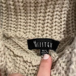 Medium/large sweater poncho